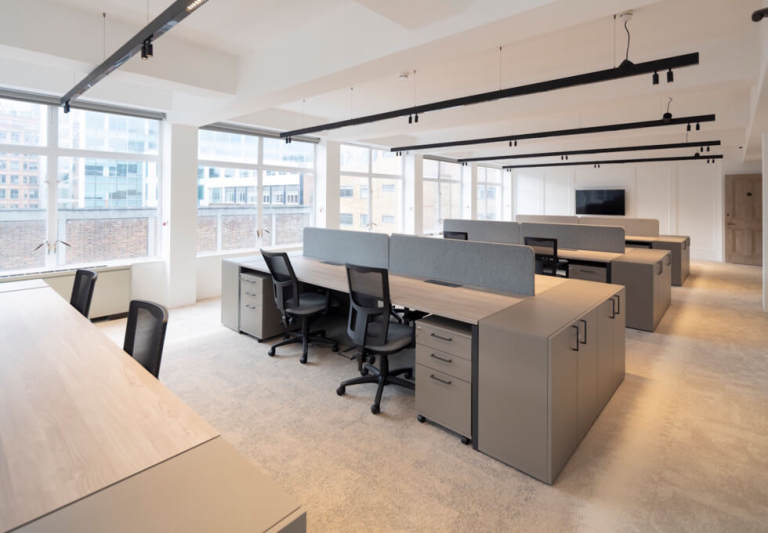 Furnished offices to rent in *Liverpool Street*. Office Spaces for 10 to 50 desks