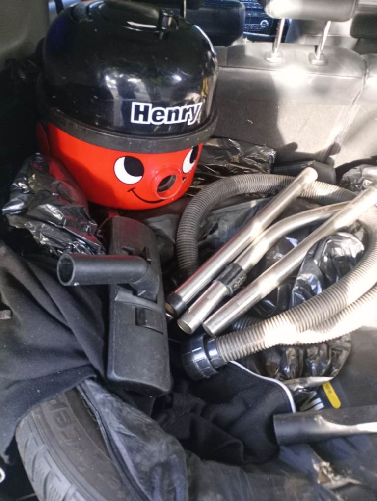 £65 Henry hoover vacuum cleaner 2 speed 