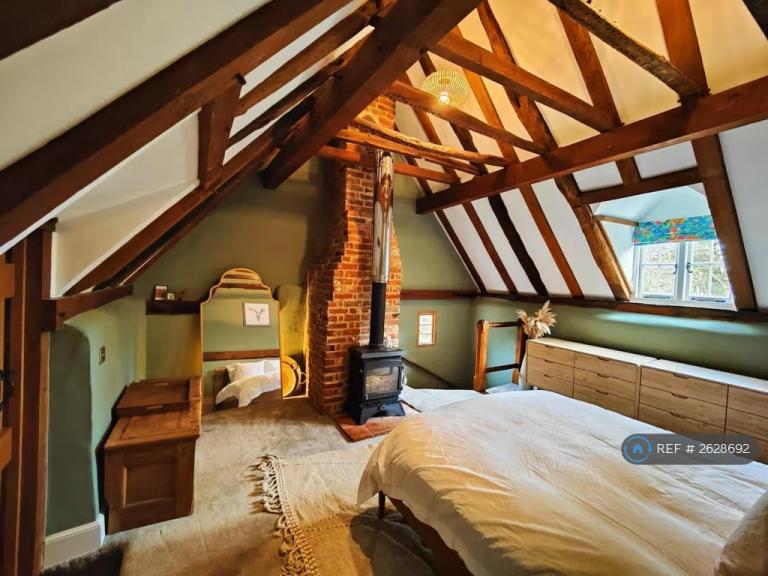 2 bedroom house in The Snuggery, Hoath, CT3 (2 bed) (#2628692)