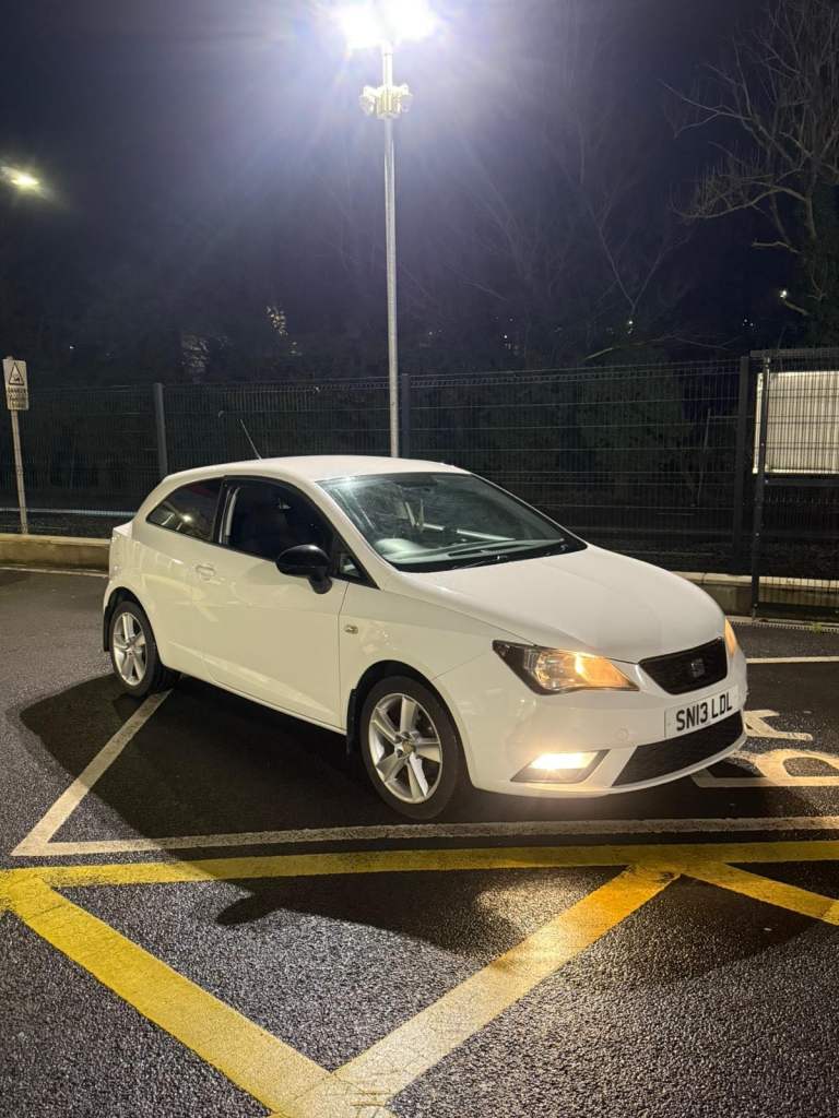 Seat, IBIZA, Hatchback, 2013, Manual, 1390 (cc), 3 doors