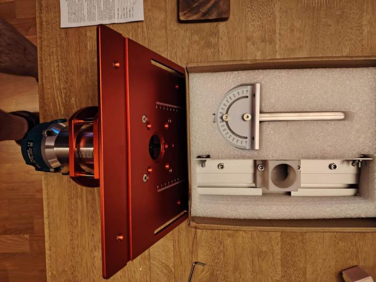 Router + Router insert bed with lift + tool bag