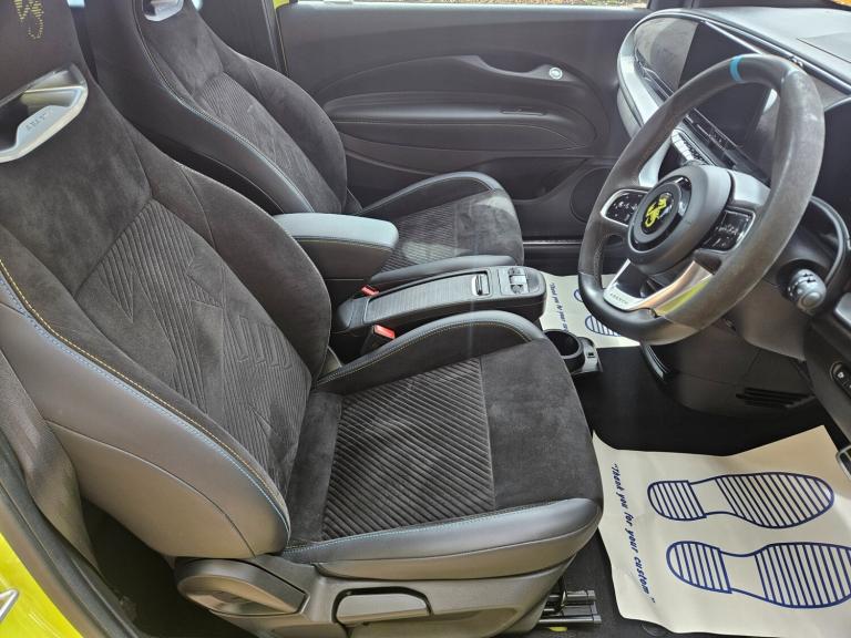 2023 Abarth 500 114kW Turismo 42.2kWh 3dr Auto HATCHBACK Electric Automatic