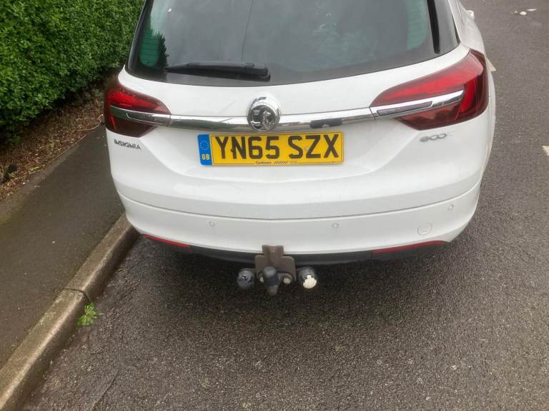 Vauxhall, INSIGNIA, Estate, 2015, Manual, 1956 (cc), 5 doors