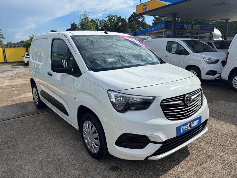 2020 Vauxhall Combo 2300 1.5 Turbo D 100ps H1 Sportive Van PANEL VAN Diesel Manual