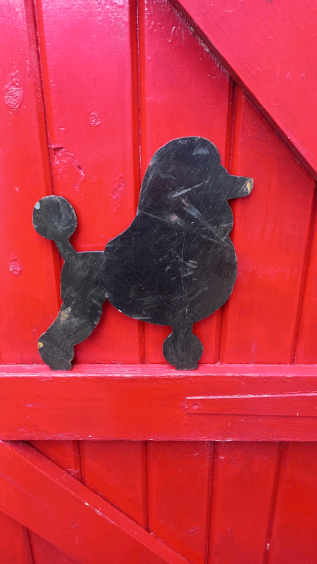 Metal poodle 