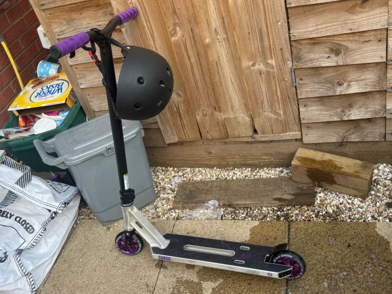 Stunt scooter & helmet 