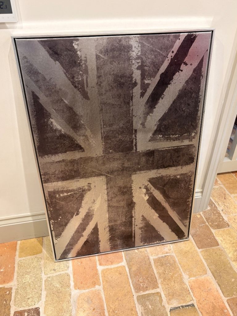 Black and silver Union Jack picture 