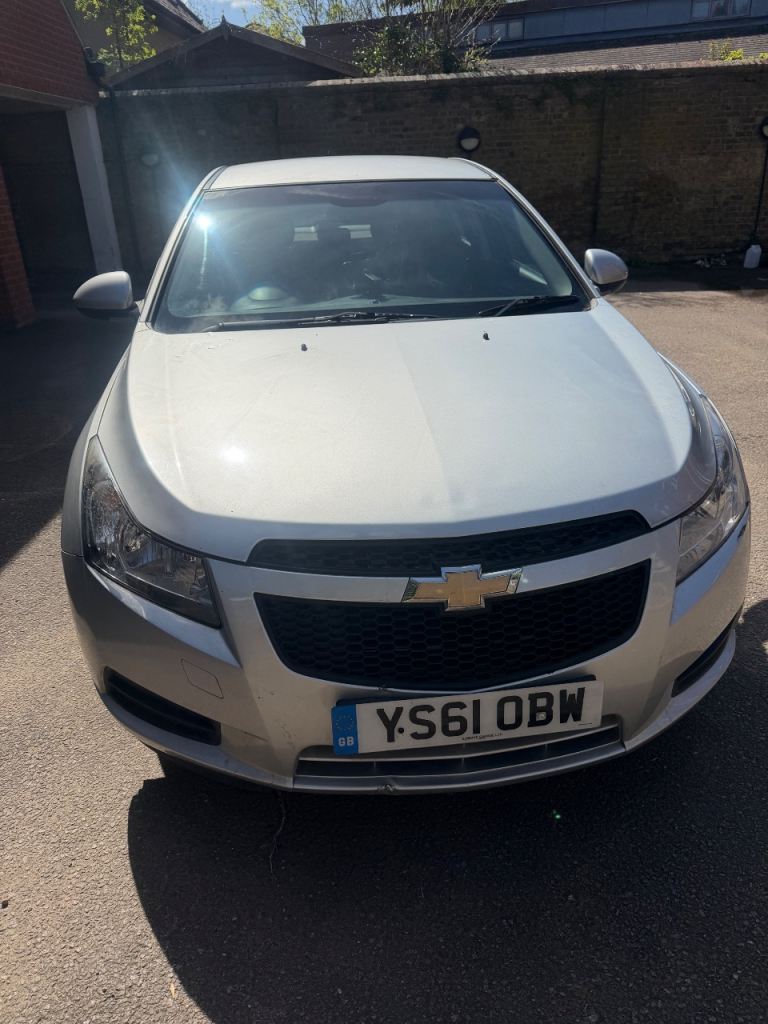 Chevrolet, CRUZE, Hatchback, 2012, Manual, 1598 (cc), 5 doors