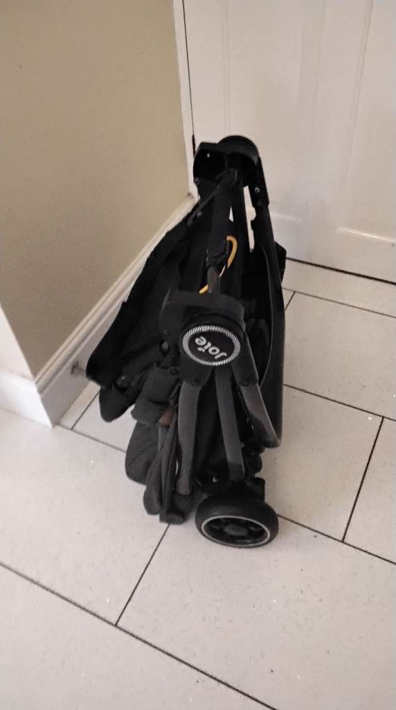 Joie signature travel buggg see all pictures 