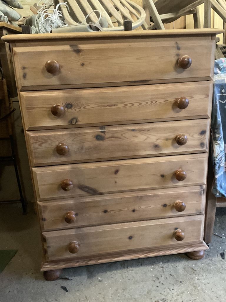 image for VINTAGE COTTAGE PINE CHEST OF DRAWERS 