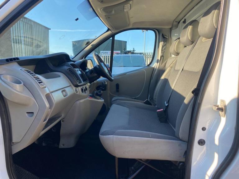 2013 Vauxhall Vivaro 2.0CDTI [115PS] Van 2.9t Euro 5 PANEL VAN DIESEL Manual