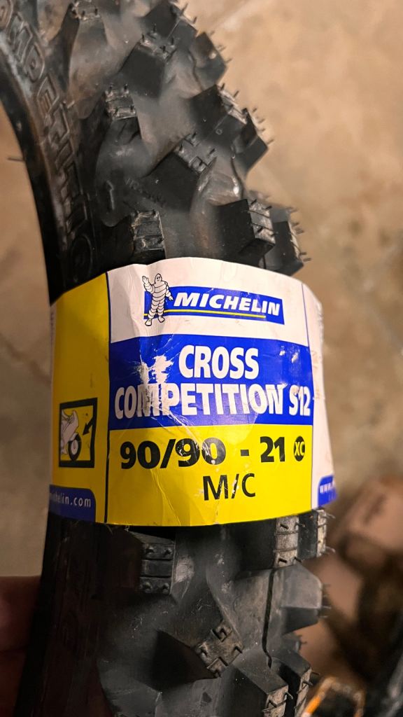 Cross tyre brand new