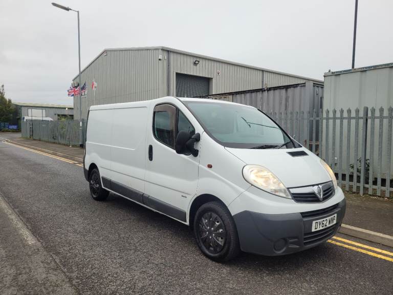 Vauxhall vivaro 2900 lwb 2.0 cdti 6 speed no vat