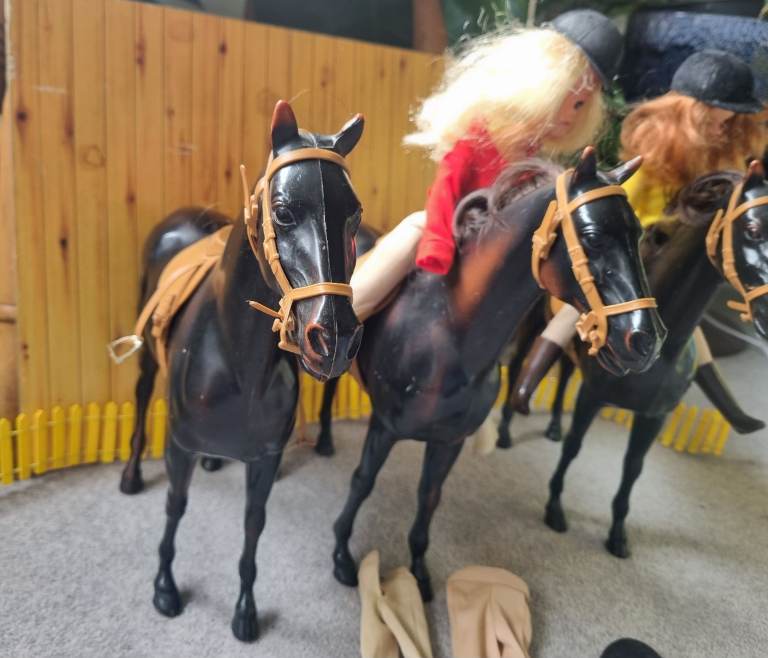 Pair of Vintage Sindy Horses with Tack - Good Condition