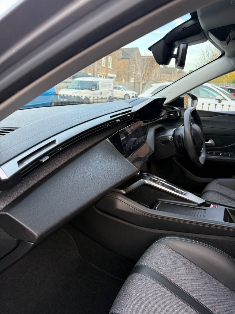 Peugeot, 408, Hatchback, 2024, Semi-Auto, 1199 (cc), 5 doors