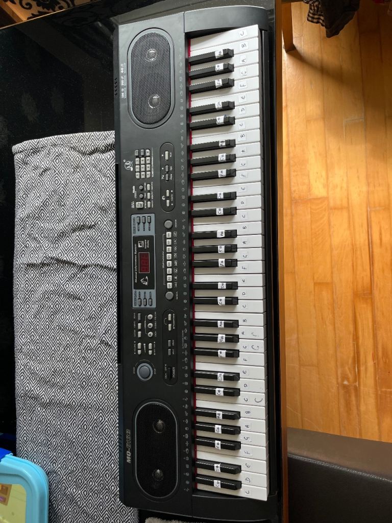 Electronic Keyboard - Good Condition