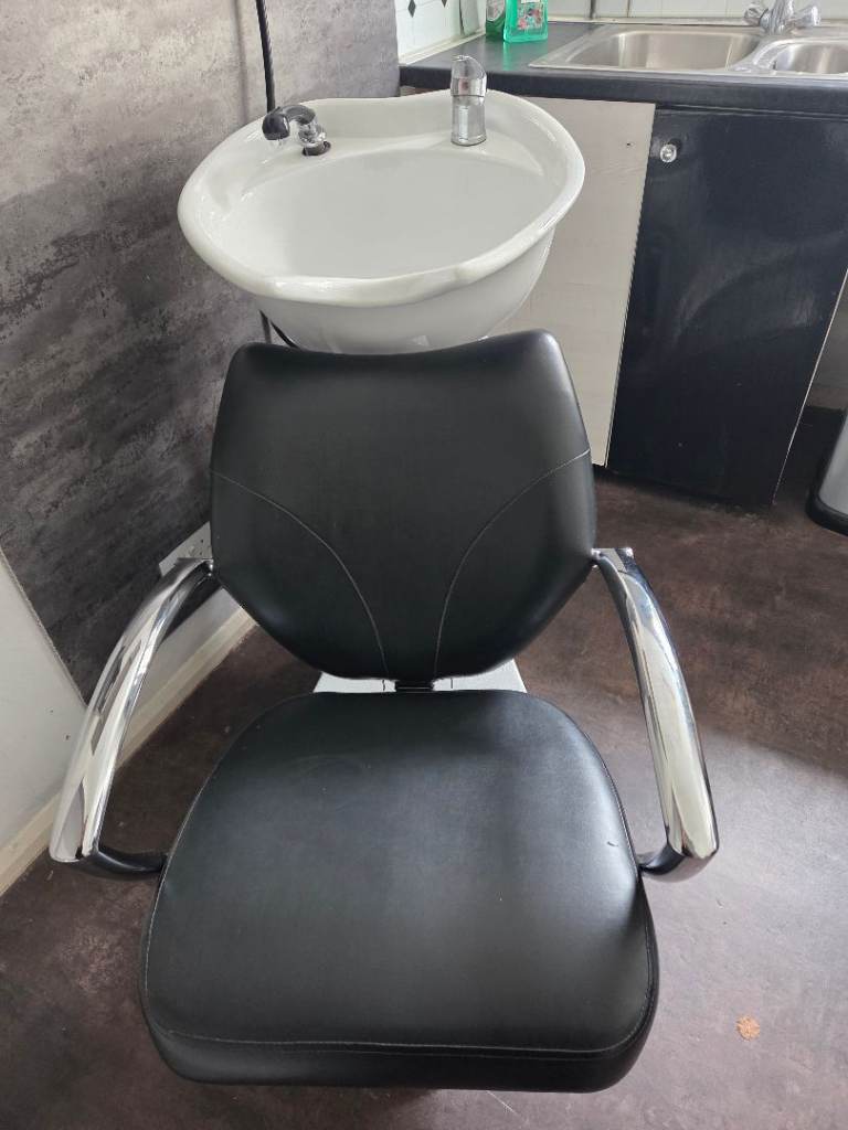 Salon chair and backwash chair