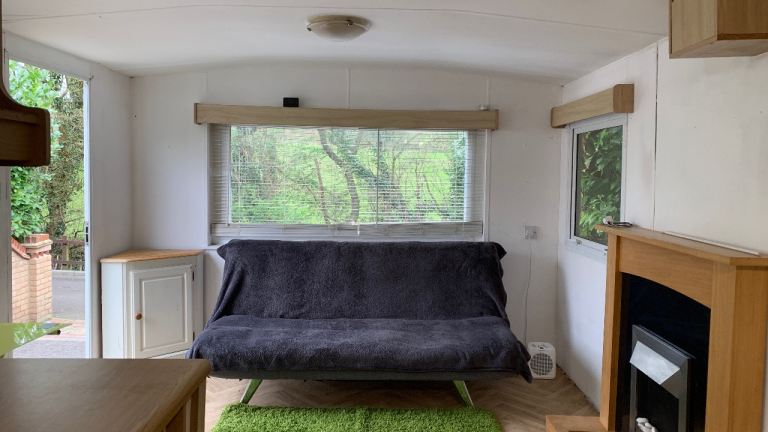 Spacious and quiet Static Caravan