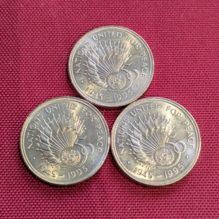 £2 1995 Nations United for Peace two pounds coin