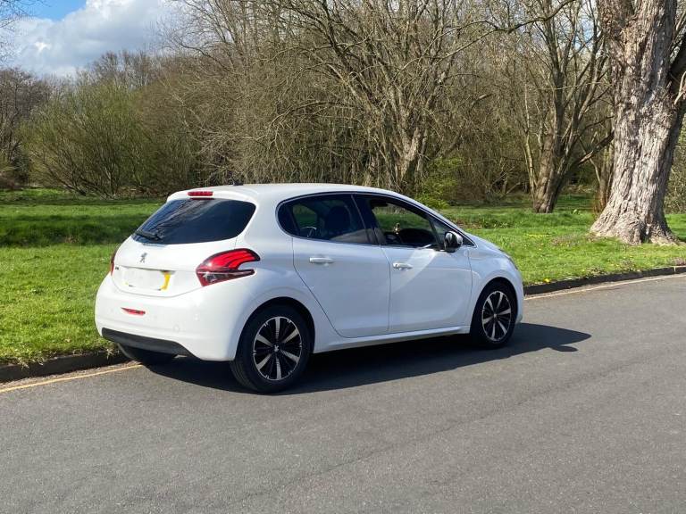 Peugeot 208 TECH EDITION S/S  2019 Tidy Motor 2 Owners