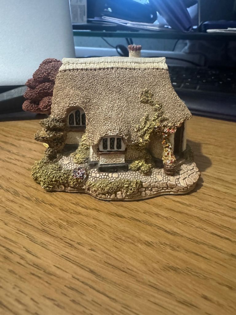 Lilliput lane house ornament 