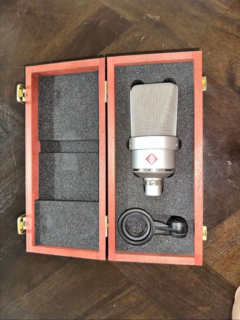 Neumann TLM 103 Condenser Microphone with Shockmount