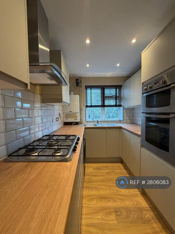 2 bedroom flat in Bletchmore Close, Hayes, UB3 (2 bed) (#2806083)
