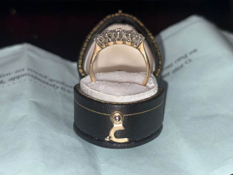 18ct gold round graduated old cut diamond engagement ring 0.65ct - Vintage/Antique