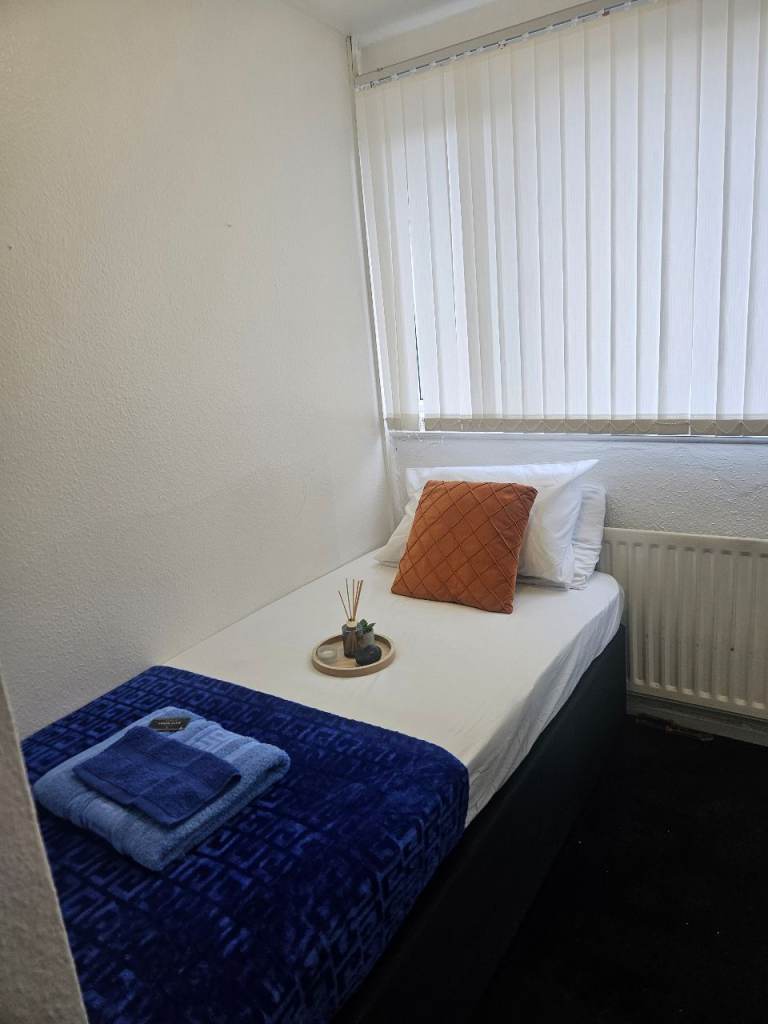 ROOM INTINASTIONAL STUDENTS WORKERS OK.MR RIAZ | in Bordesley Green ...