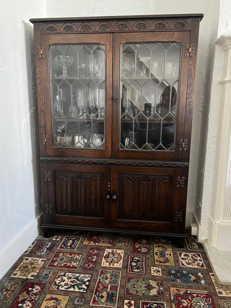 Vintage Jaycee Old Charm glass cabinet 
