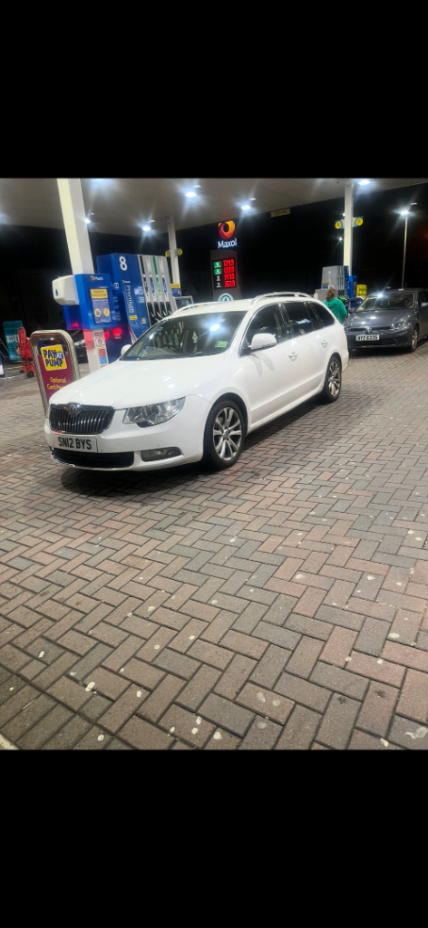 Excellent taxi uber or school run ideal