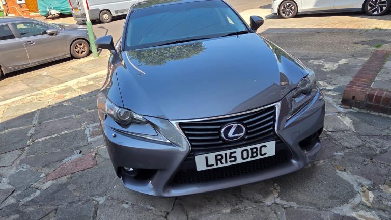 Lexus IS 300h for sale 