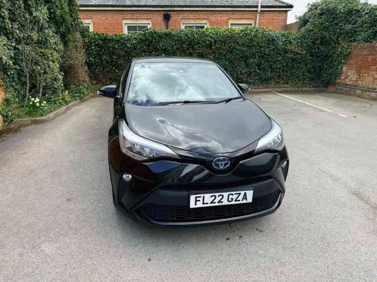 Toyota CHR 1.8 PETROL HYBRID 
