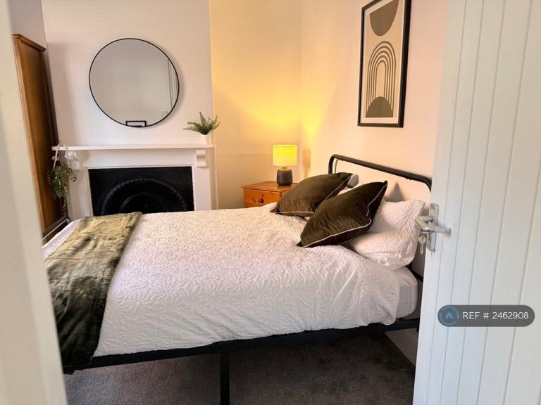 1 bedroom in Penfield, Yeovil, BA21 (#2462908)