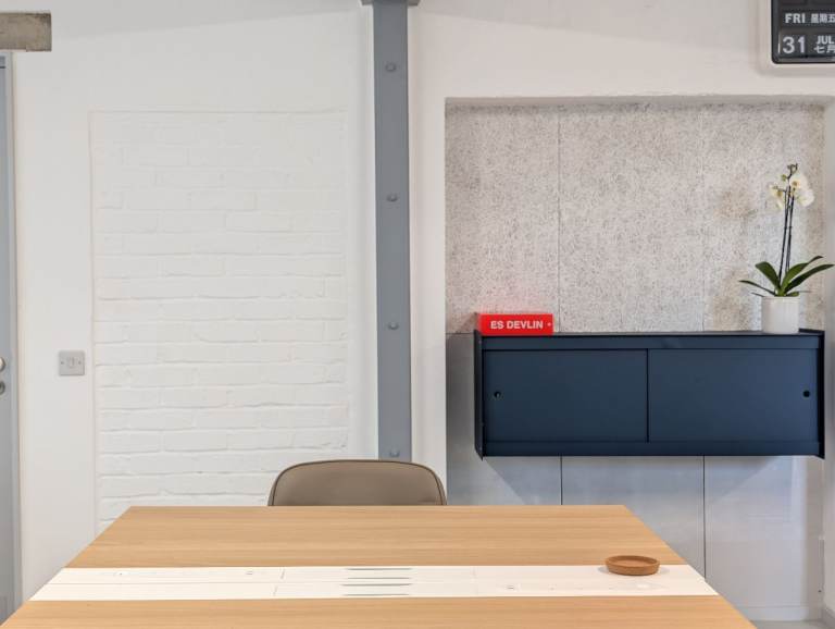 Permanent Creative Desk + 2 Studio Days Monthly – SE19 - Air conditioning - large studio