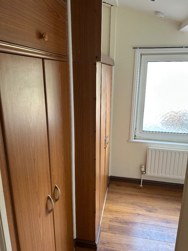 4 bedrooms  house available 