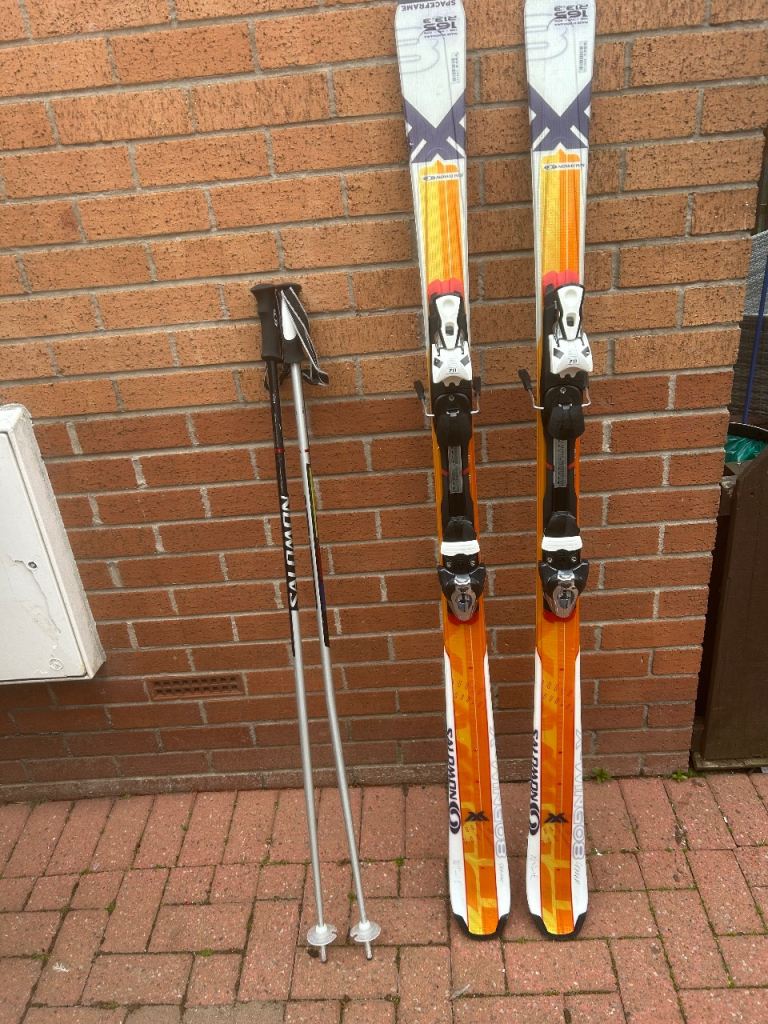 Solomon skis 