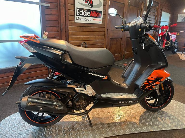 2016 PEUGEOT SPEEDFIGHT 125 **FOUR STROKE SCOOTER** GREAT CONDITION