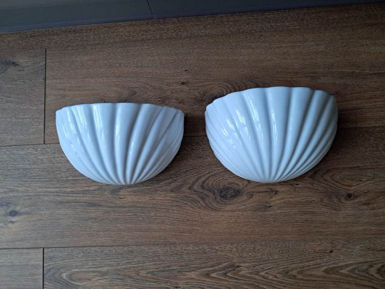 UNUSED Shell Shaped Wall Lights