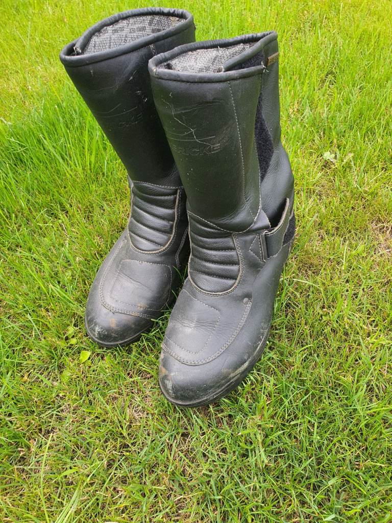 Motorbike boots