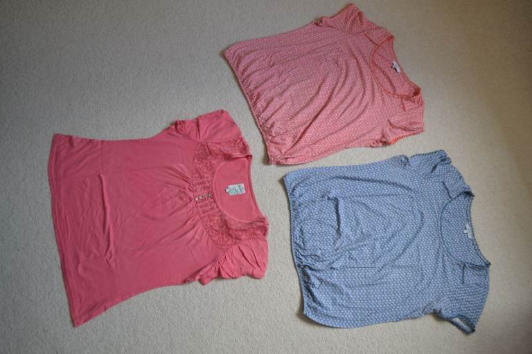 Bundle of Womens Tops / T-shirts - Size 16