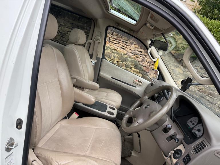 2012 Toyota HiAce V6 PETROL/LPG AUTO WHITE   Petrol Automatic