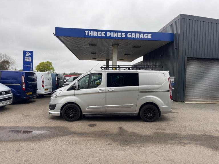 Ford Transit Custom 2.2 TDCi 125ps L1 Limited Factory Fitted Crew Cab No Vat