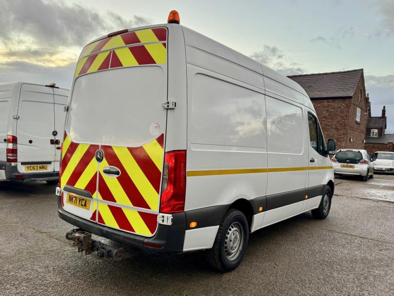 MERCEDES-BENZ SPRINTER 2.0 317 CDI L2 MWB UTILITY SPEC White Manual Diesel 2021