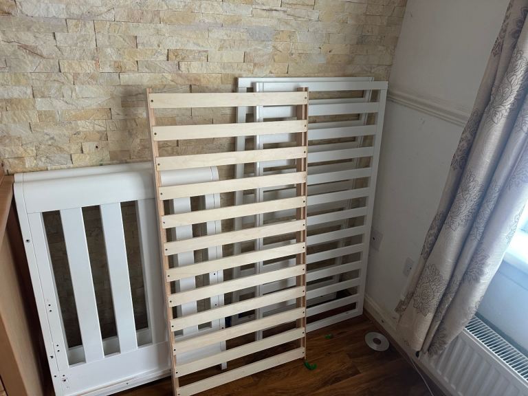 Solid Pine Cot Bed - Converts to Toddler Bed!