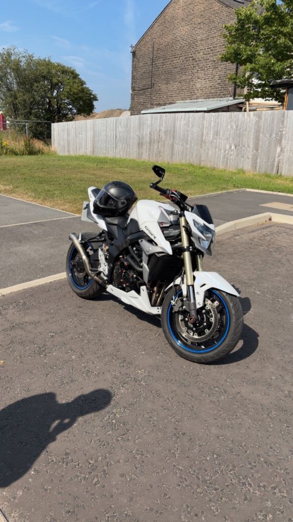 Suzuki, GSR, 2016, 749 (cc)
