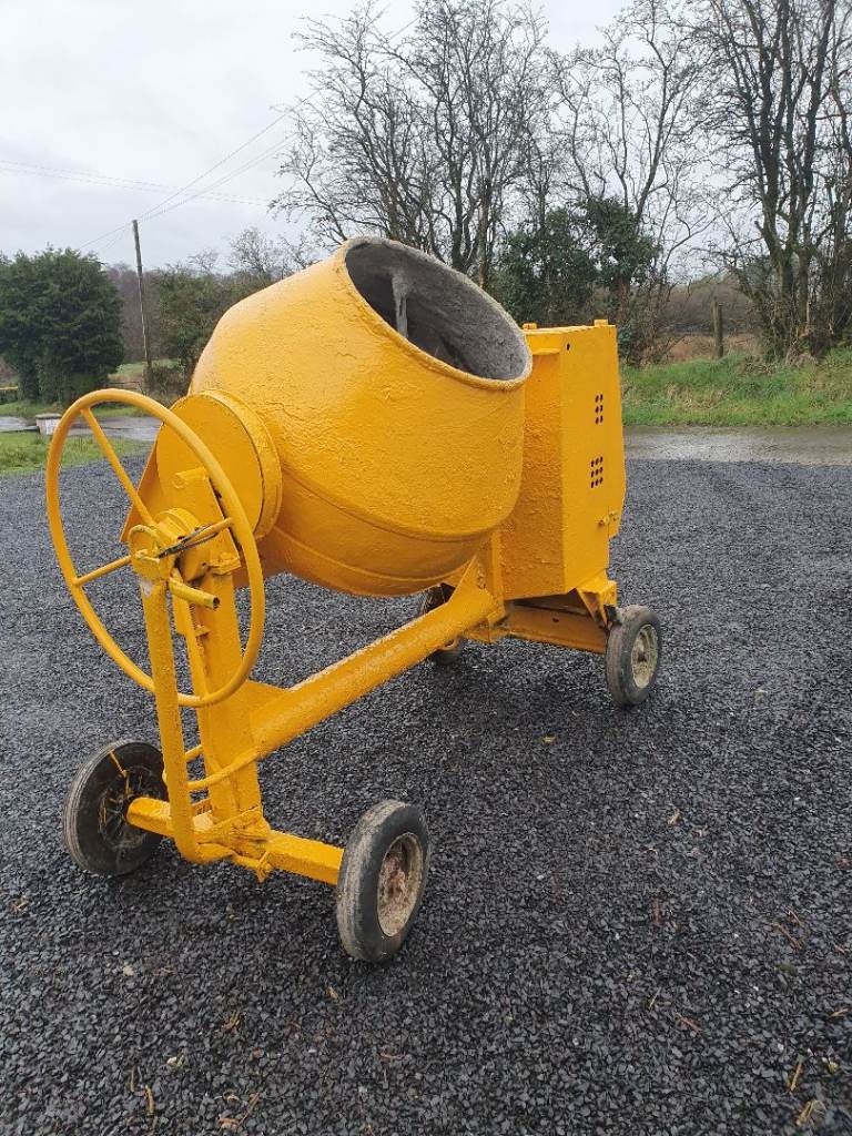  Cement mixer 
