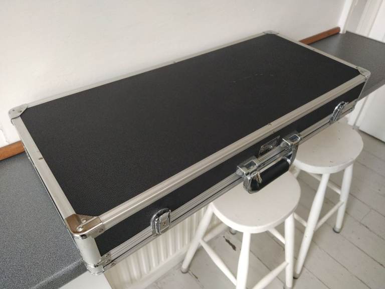 OFFERS - Stagg UPC688 upc-688 - pedalboard/pedal board/bag/case - guitar/bass/keyboard FX effects