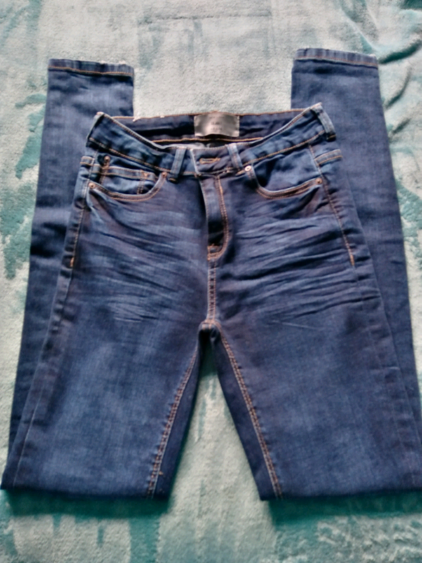Skinny jeans-size 8 (New without tags) 