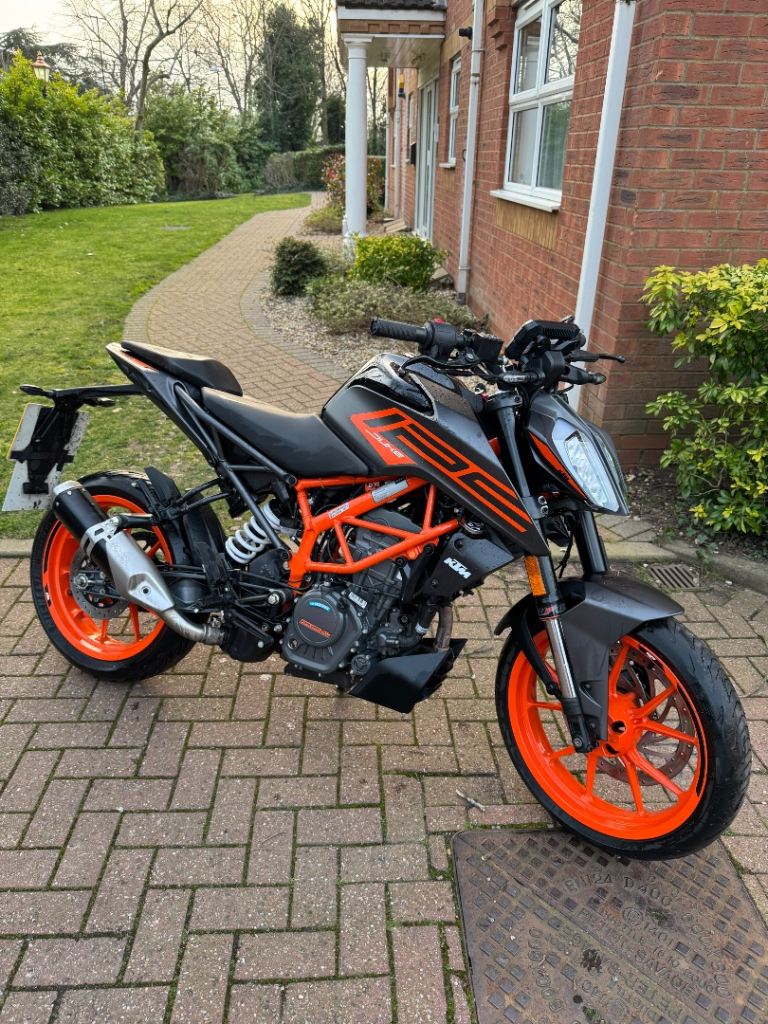 KTM, DUKE, 2023, 125 (cc)